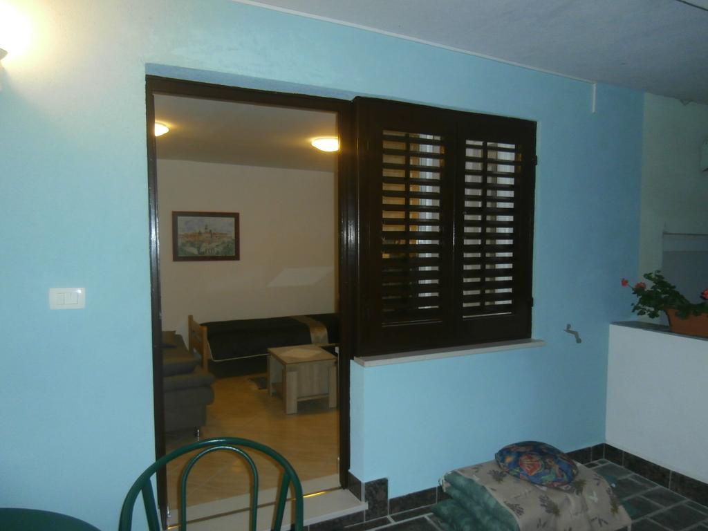 Apartment Gabi Лабин Екстериор снимка